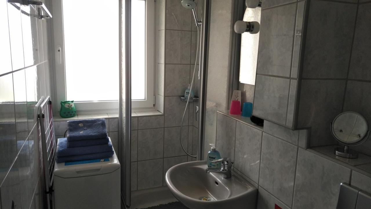 Haus Tertius - Strand- Und Hafennahe Ruhige Ferienwohnung Busum Ngoại thất bức ảnh