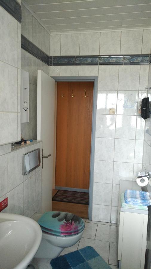 Haus Tertius - Strand- Und Hafennahe Ruhige Ferienwohnung Busum Ngoại thất bức ảnh